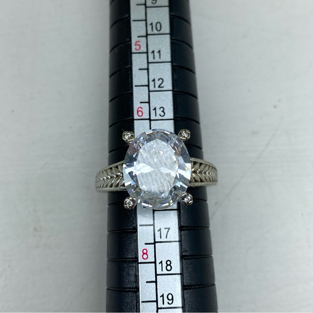 Sterling Silver Ring With Large Oval Cut CZ Stone With Etched Scale Band Sz 7